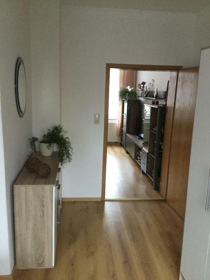 Zentrale-Ruhige Ferienwohnung Райхенбах-им-Фогтланд Экстерьер фото